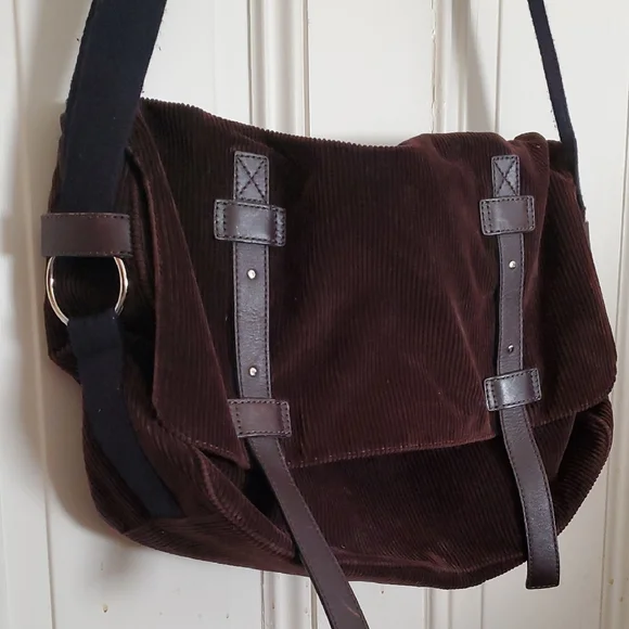 Barneys New York Brown Messenger Bag Classic Design